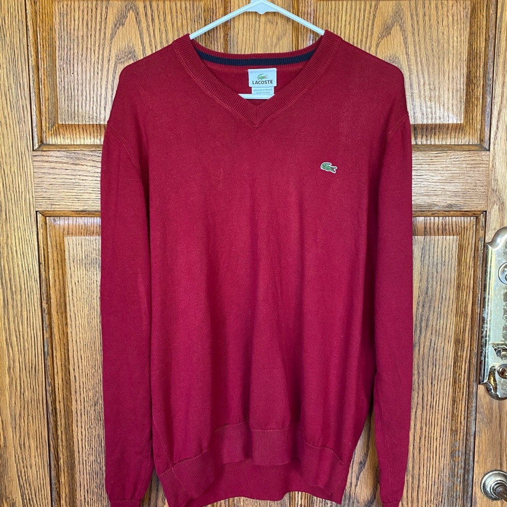 Men’s v-neck Lacoste light weight sweater, like new. Large